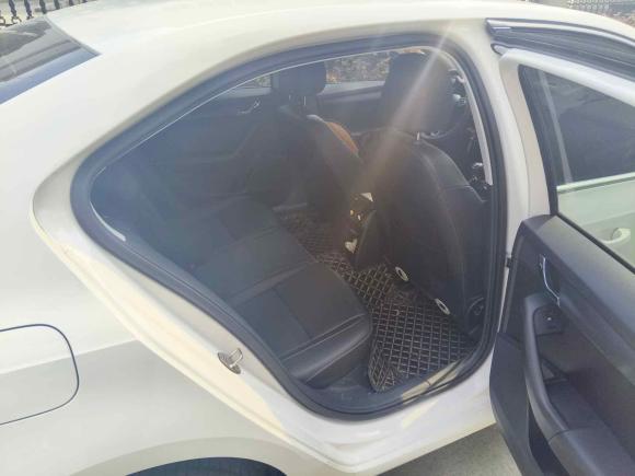 [苏州·苏U] 二手斯柯达明锐2022款 1.5L 手动舒享版