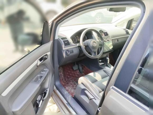 [上海·沪A] 二手大众途安2015款 1.4T DSG舒适版5座