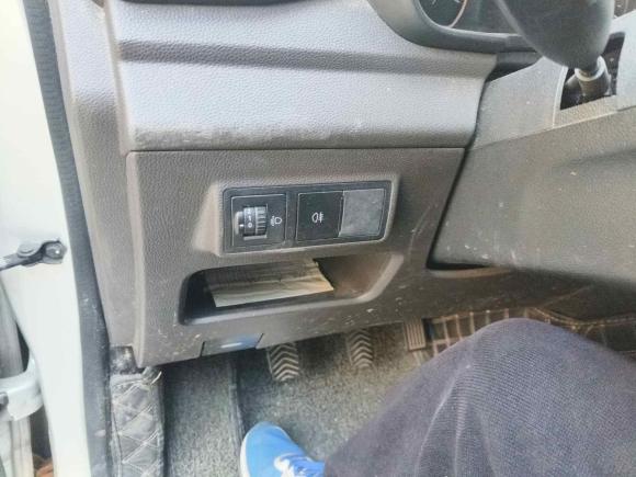 [武汉·鄂A] 二手五菱汽车五菱宏光V2019款 1.5L基本型国VI LAR