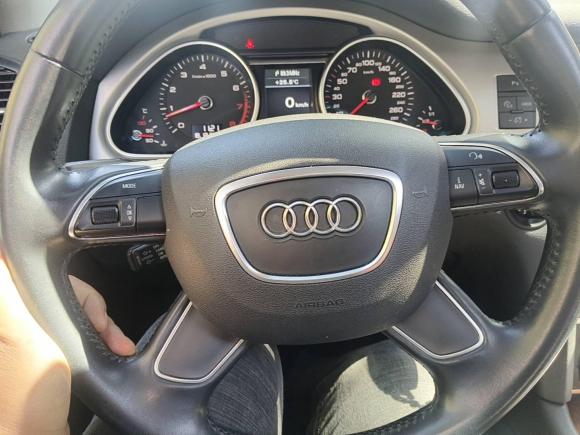 [广州·粤A] 二手奥迪奥迪Q72015款 35 TFSI 运动型