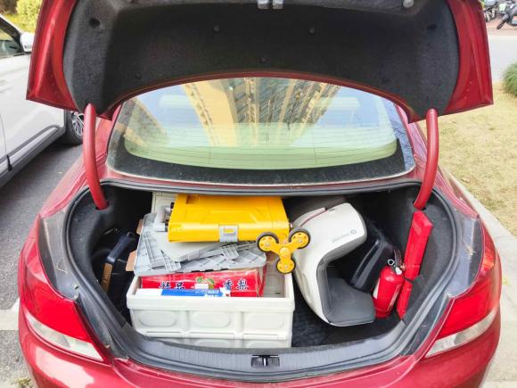 [杭州·鄂J] 二手别克君威2012款 2.0L 豪华版