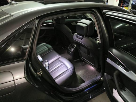 [无锡·苏B] 二手奥迪奥迪A4L2022款 40 TFSI 豪华动感型