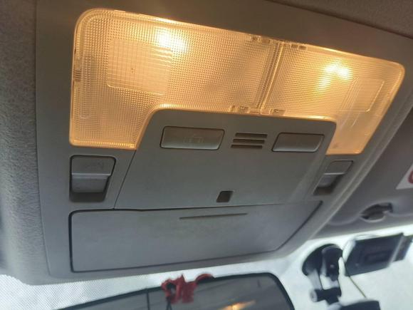 [成都·川A] 二手丰田雷凌2016款 双擎 1.8H GS E-CVT精英天窗版