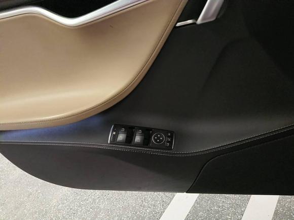 [上海·沪D] 二手特斯拉Model S2014款 Model S P85