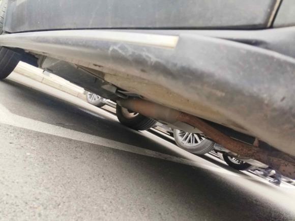 [成都·川A] 二手陆风陆风X72015款 2.0T 全景尊贵版