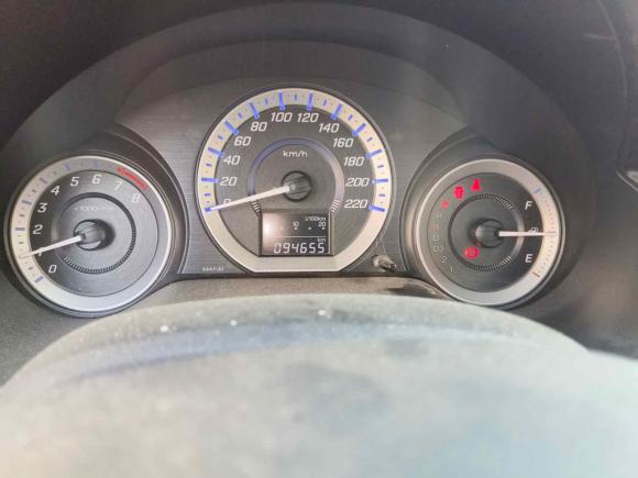 [南昌·赣M] 二手本田锋范经典2012款 1.5L 自动精英版