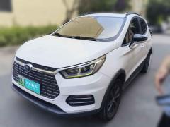 [青岛·鲁B]比亚迪&nbsp;&nbsp;元新能源&nbsp;&nbsp;2018款 EV360 智联炫酷型