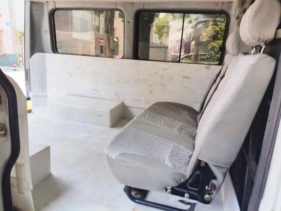 [苏州·苏E] 二手依维柯依维柯褒迪2017款 2.5T经典A32客车中顶6-7座47Z5