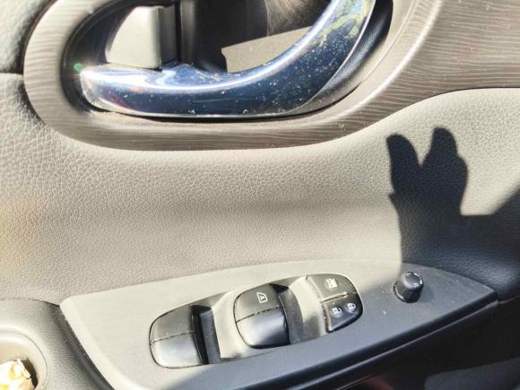 [成都·川A] 二手日产骐达TIIDA2011款 1.6L CVT智能型