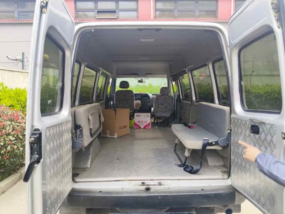 [上海·沪A] 二手福特经典全顺2013款 2.8T改款柴油冰白物流车长轴中顶JX493ZLQ4