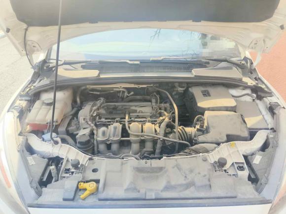 [青岛·鲁B] 二手福特福克斯2017款 两厢 1.6L 手动风尚型智行版