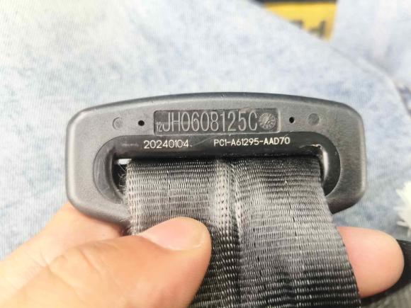 [苏州·苏U] 二手江铃江铃福顺2023款 2.0T 自动短轴中高顶商运型多功能乘用车6座