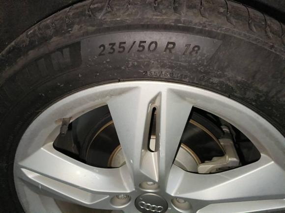 [苏州·苏E] 二手奥迪奥迪Q32016款 35 TFSI quattro 全时四驱风尚型