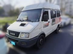 [苏州·苏U] 依维柯依维柯得意2017款 2.5T A35客车5-7座47Z5