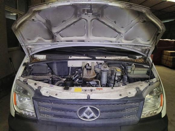 [宁波·浙B] 二手上汽大通MAXUS新途V802014款 2.5T 傲运通短轴中顶