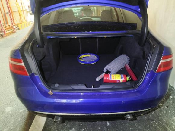 [上海·辽P] 二手捷豹捷豹XEL2018款 2.0T 250PS 奢华版