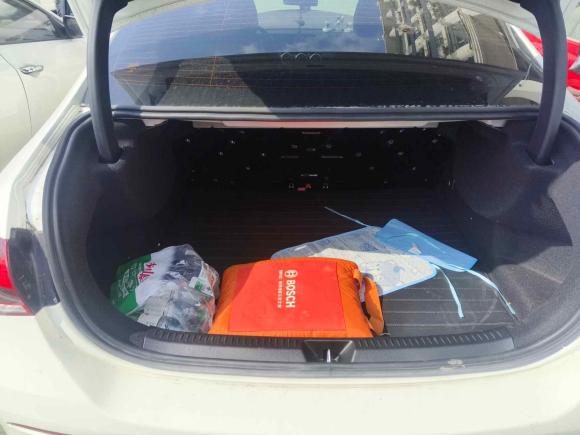 [苏州·苏E] 二手奔驰奔驰A级2021款 A 200 L 运动轿车时尚型