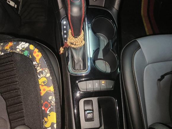 [广州·粤G] 二手雪佛兰科鲁兹2018款 320 自动炫锋都市版