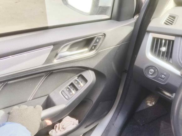 [上海·沪G] 二手荣威荣威RX52020款 20T 自动4G互联超越旗舰版