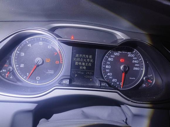 [深圳·粤B] 二手奥迪奥迪A4L2013款 35 TFSI 自动标准型