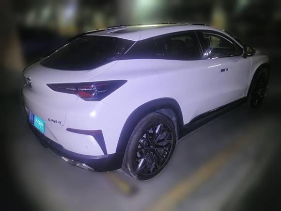 [成都·川A] 二手长安长安UNI-T2022款 1.5T 尊贵型