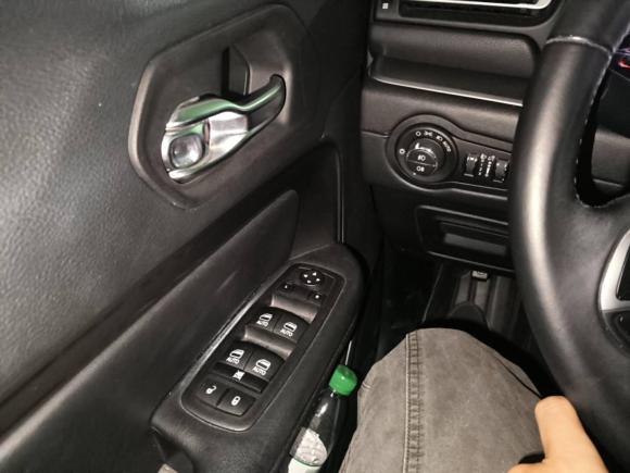 [杭州·浙A] 二手Jeep指挥官2018款 2.0T 两驱乐享版 国V