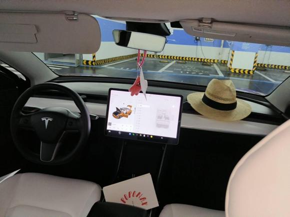 [上海·沪A] 二手特斯拉Model 32020款 改款 标准续航后驱升级版