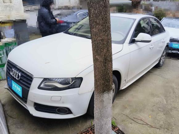 奥迪奥迪A4L2012款 2.0 TFSI 自动舒适型「上海二手车」「天天拍车」