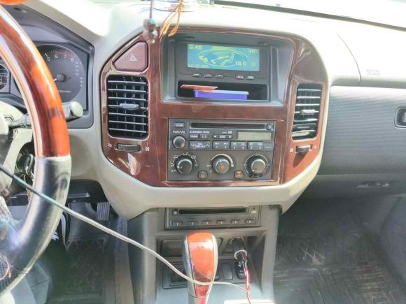 [广州·粤A] 二手三菱帕杰罗2006款 3.0L AT GLS