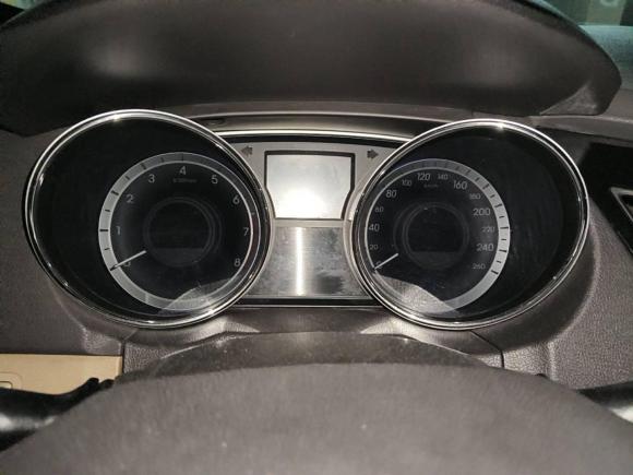 [成都·川G] 二手现代索纳塔2011款 2.0L 自动豪华版