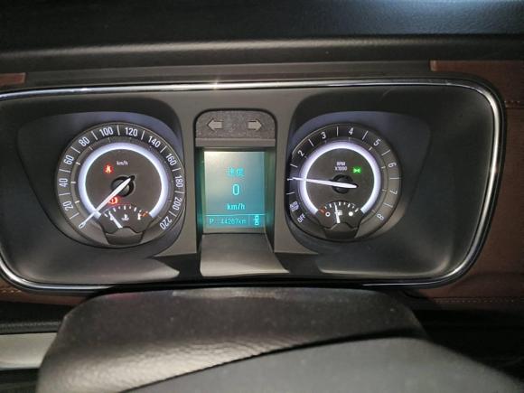 [武汉·鄂A] 二手别克别克GL82017款 25S 豪华型 国V