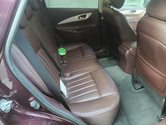 [上海·沪A] 二手英菲尼迪英菲尼迪QX502015款 2.5L 悦享版