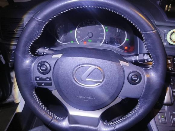 [深圳·粤B] 二手雷克萨斯雷克萨斯CT2014款 CT200h 舒适版 单色
