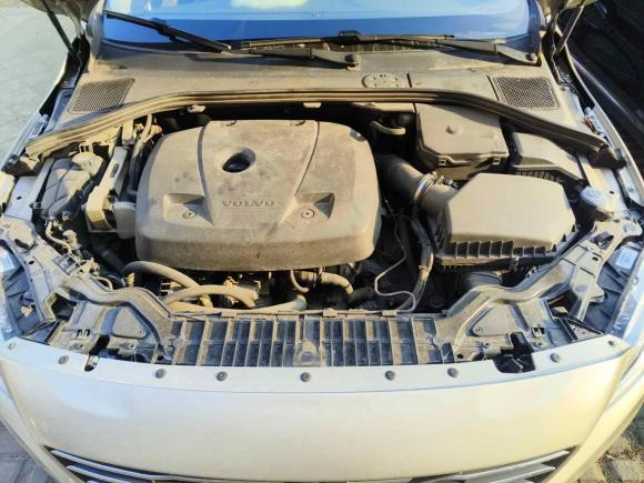 [上海·皖C] 二手沃尔沃沃尔沃V602017款 T5 智逸版 国V