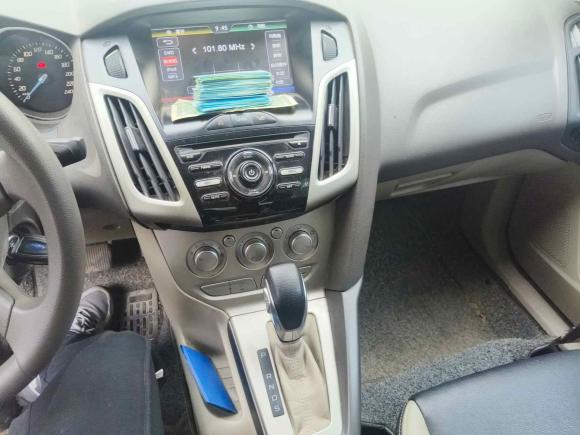 [武汉·鄂A] 二手福特福克斯2012款 三厢 1.6L 自动舒适型