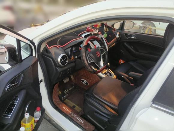 [武汉·鄂K] 二手比亚迪元2017款 1.5L 自动酷炫互联型