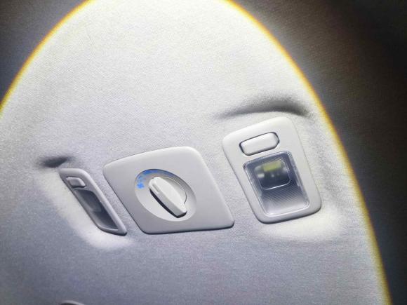 [深圳·渝A] 二手五十铃mu-X牧游侠2018款 3.0T 柴油自动四驱X-POWER版 5座