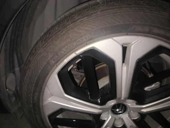 [无锡·苏B] 二手雪铁龙凡尔赛C5 X2022款 1.6T 享不凡 虎年开门红版