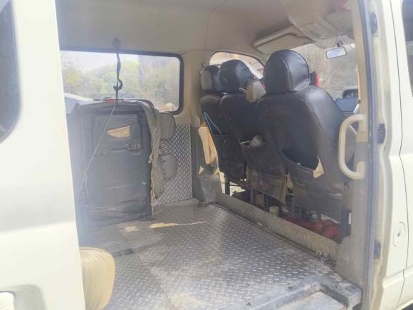 [嘉兴·浙F] 二手上汽大通MAXUS新途V802018款 2.5T AMT傲运通长轴中顶7/10座