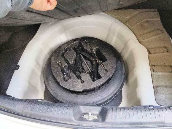 [合肥·皖A] 二手现代朗动2016款 1.6L 手动尊贵型