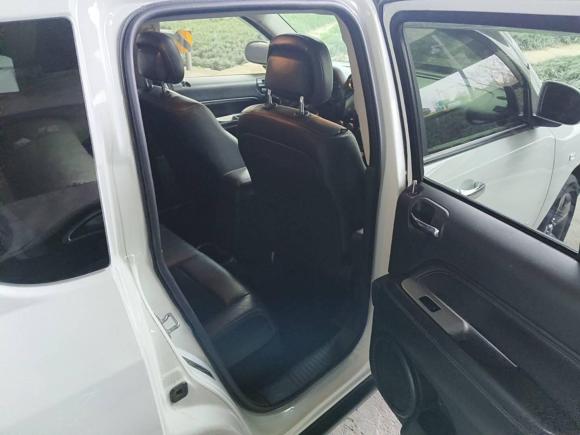 [成都·川G] 二手Jeep指南者2014款 改款 2.4L 四驱舒适版