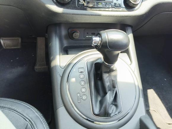 [上海·苏A] 二手起亚智跑2012款 2.0L 自动两驱版GLS