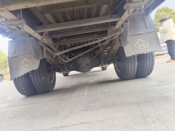 [义乌·浙G] 二手长安跨越跨越者D52021款 1.6L标准版双排栏板双后轮2850mm货箱DAM16KL