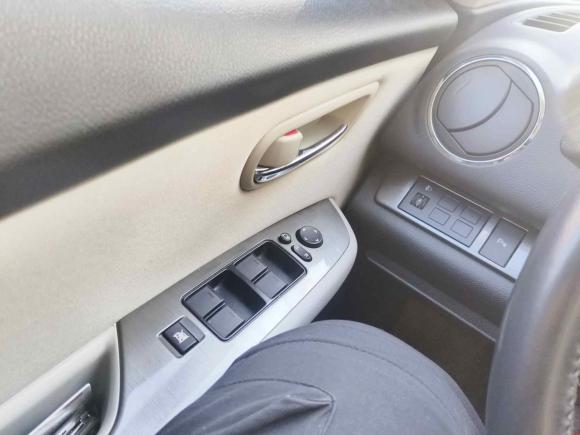 [无锡·苏B] 二手马自达睿翼2012款 2.0L 自动精英版