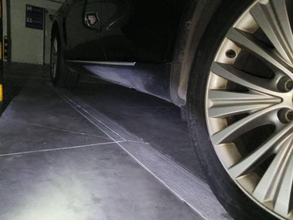 [青岛·鲁B] 二手宝马宝马X52017款 xDrive28i