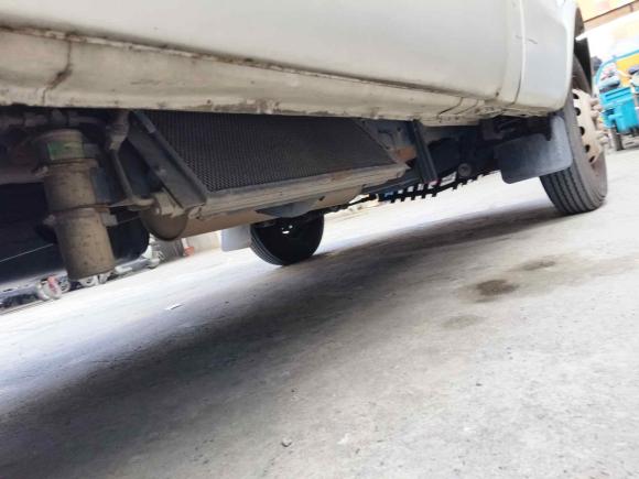 [杭州·赣L] 二手依维柯依维柯褒迪2012款 2.5T-A32 基本型