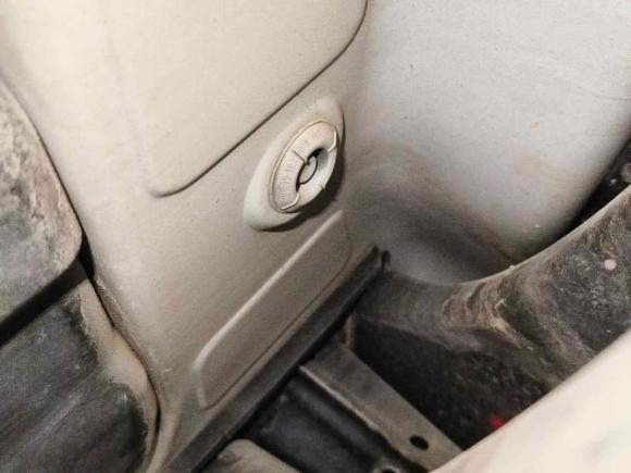 [深圳·粤B] 二手大众途锐2011款 3.0TSI 高配型