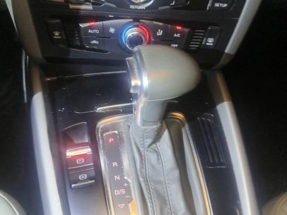 [深圳·粤B] 二手奥迪奥迪Q52015款 40 TFSI 进取型