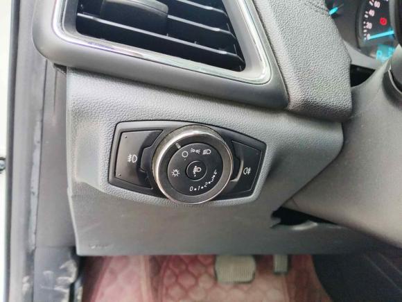 [成都·川R] 二手福特福睿斯2015款 1.5L 自动时尚型