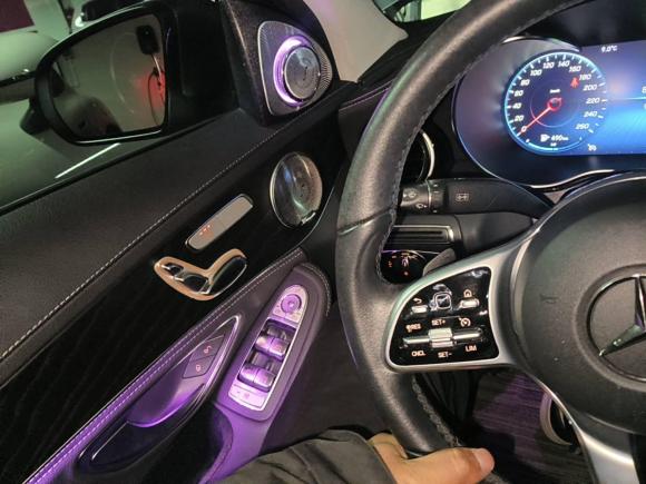 [上海·沪B] 二手奔驰奔驰C级2019款 改款 C 260 L 运动版